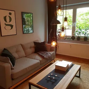 Apartment Stylisch-gemütliche 70qm Im Zentralen D-derendorf